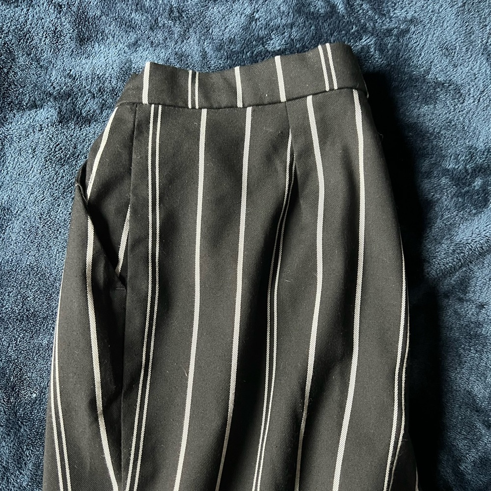 Pants - Picture 3 of 4